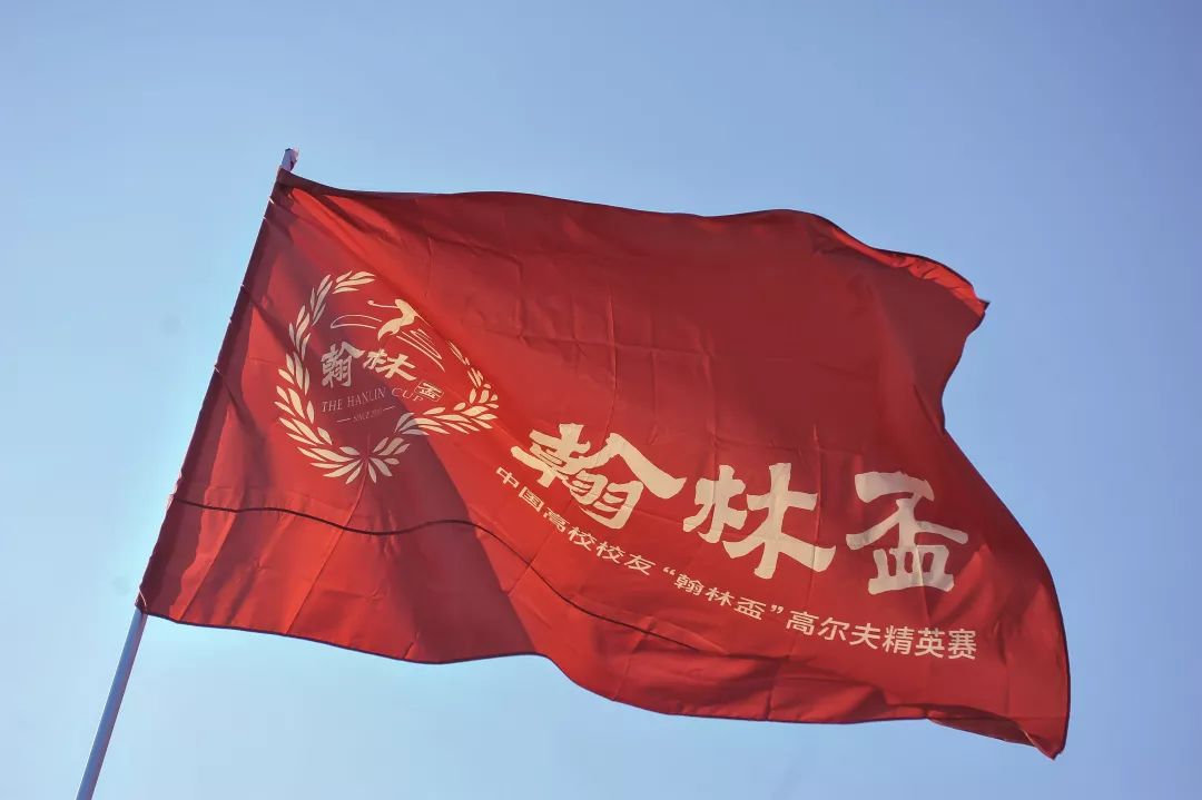 友谊赛巅峰对决！塞北火狐队火力全开塞外青龙队，羽毛球赛场再起波澜；中场绞杀压制对手