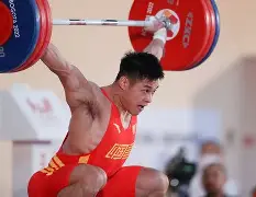 体育-举重夜战：海滨银狐队大胜南城猎隼队，临门一脚致胜教练团队居功至伟